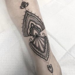carla cook tattoo extravaganza